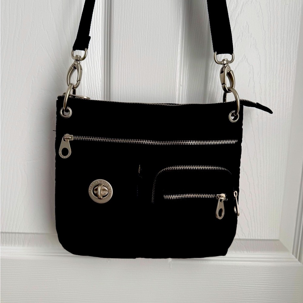 Baggallini Sydney Black Crossbody (w/ 2 Straps)